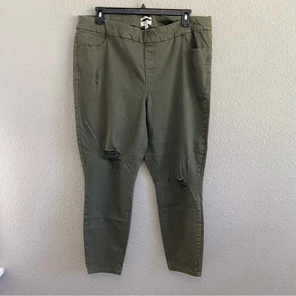 Westbound The High Rise Fit Jeans Size 22W Distressed - Picture 1 of 7